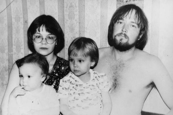 Родители и старший брат Алексея Чадова