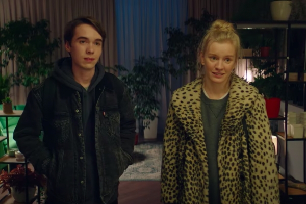 Кадр из сериала «Happy End»