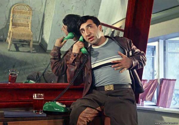 Фрунзик Мкртчян в комедии «Кавказская пленница»