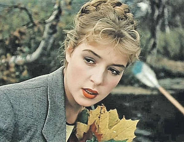 Лидия Федосеева-Шукшина в юности