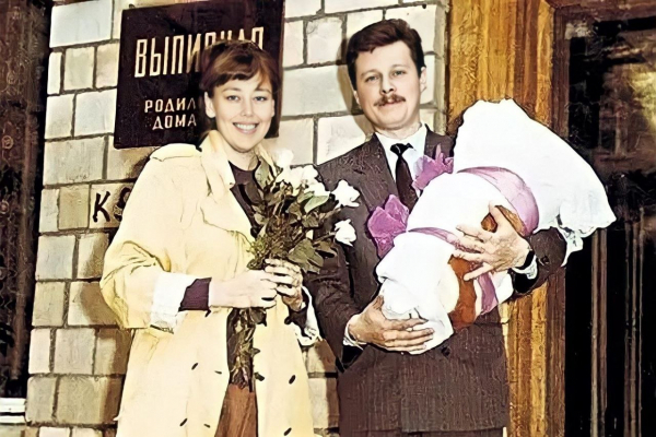 Наталья с мужем, Владимиром Морозовым, и дочерью