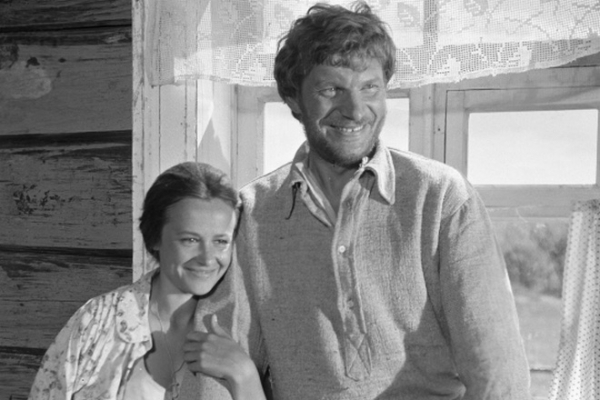 Марина Неелова и Юозас Будрайтис в фильме «С тобой и без тебя»