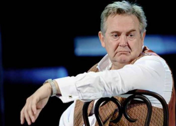 Юрий Стоянов